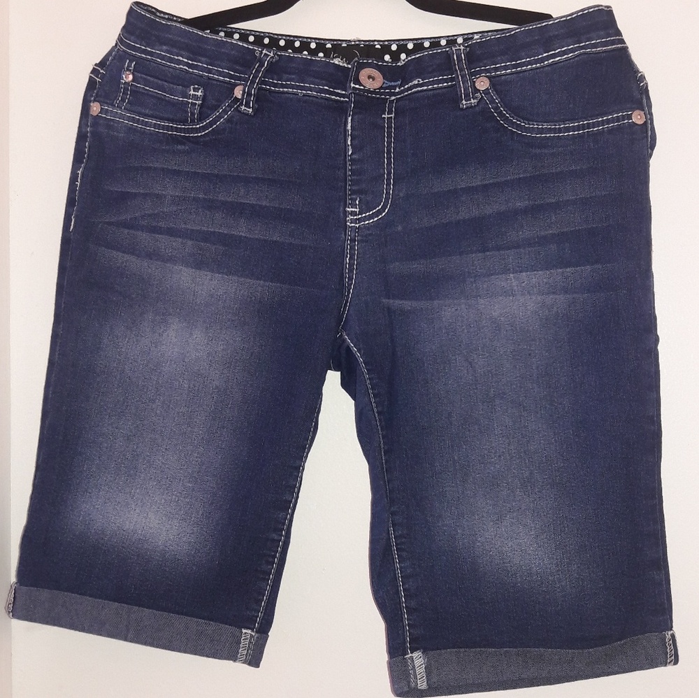Ariya Jeans shorts